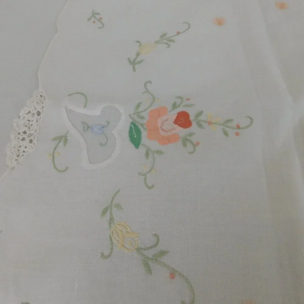 Hand Embroidered Table Runner Cloth Rectangle Floral White 35